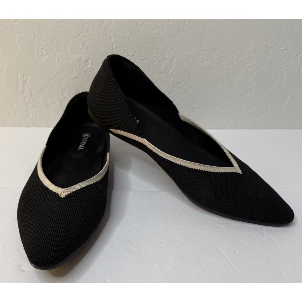 Vivaia Vienna Pointed Toe V-Cut Ballet Flats Sz 42 US 11/11.5 Black Knit Slip On
